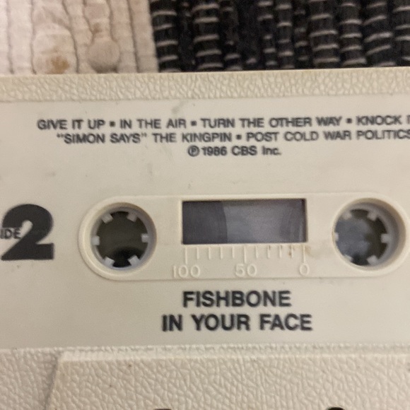 3 FishBone cassettes no liner notes for 2 - Picture 5 of 7